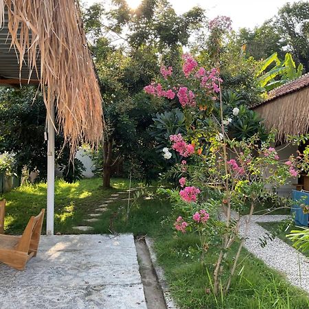 Tiga Spies Hostel Kuta  Экстерьер фото