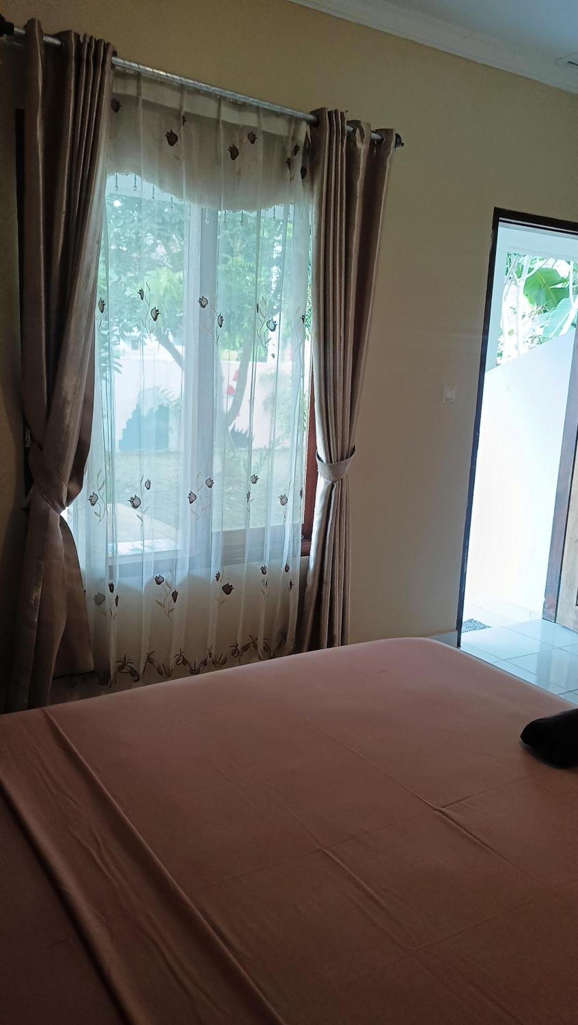 Tiga Spies Hostel Kuta  Экстерьер фото