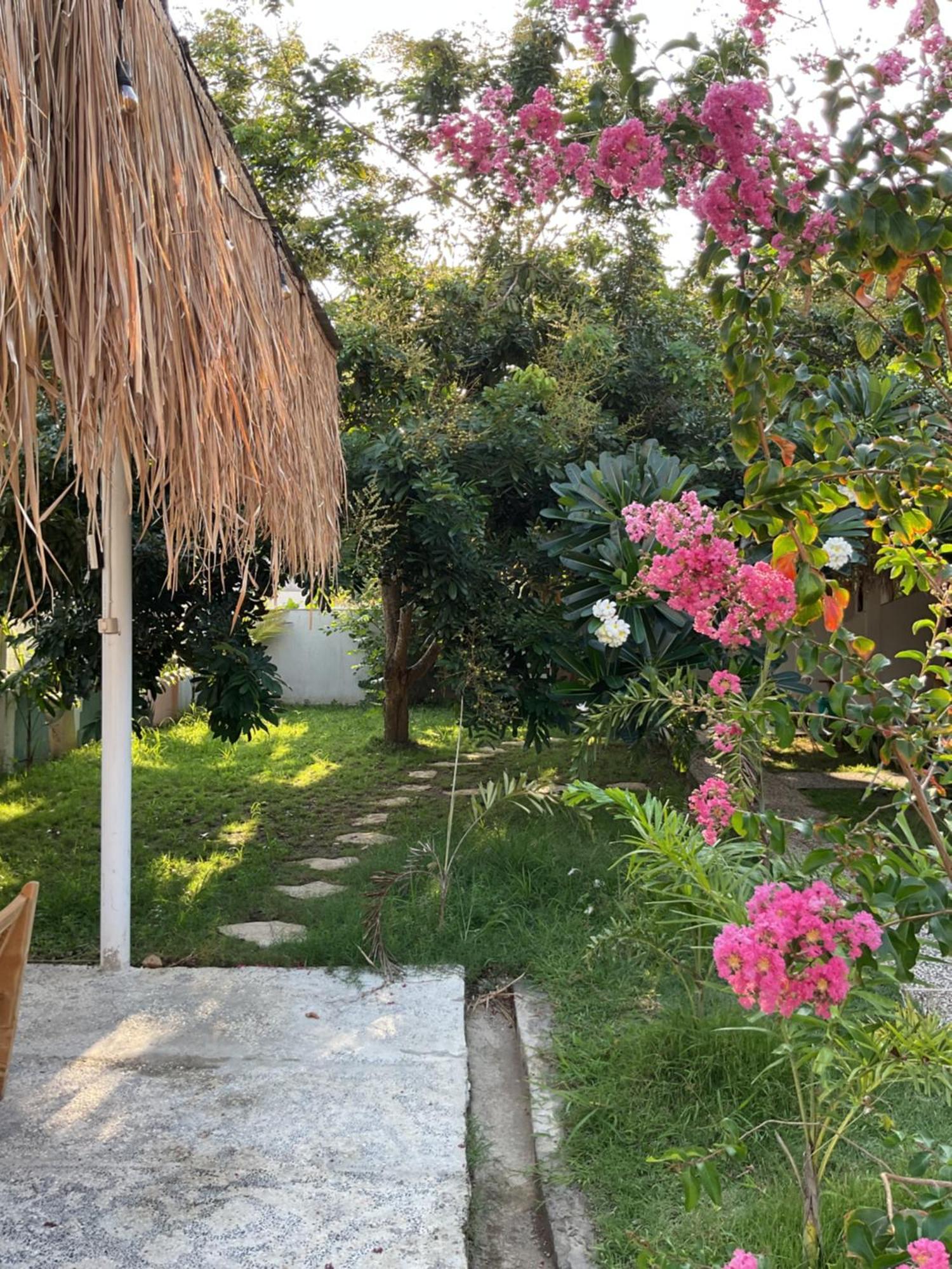 Tiga Spies Hostel Kuta  Экстерьер фото